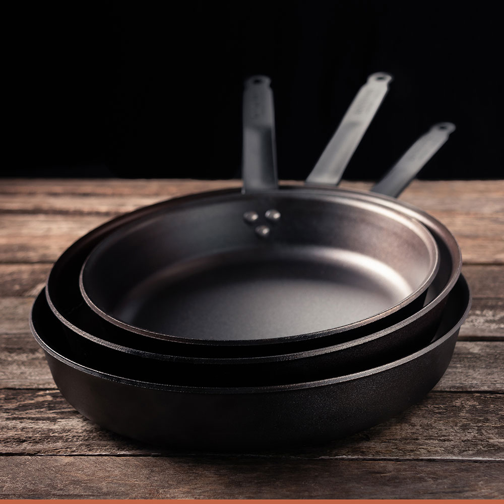 Winco RSK-10, 10-Inch Black-Enameled Cast Iron Skillet