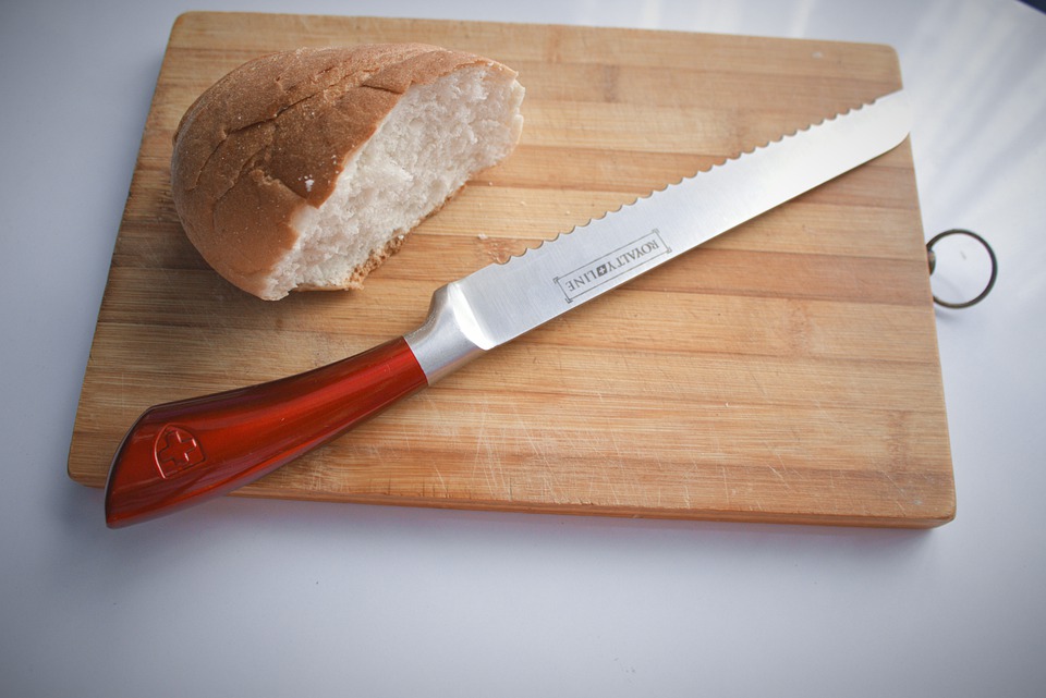 bread-knife
